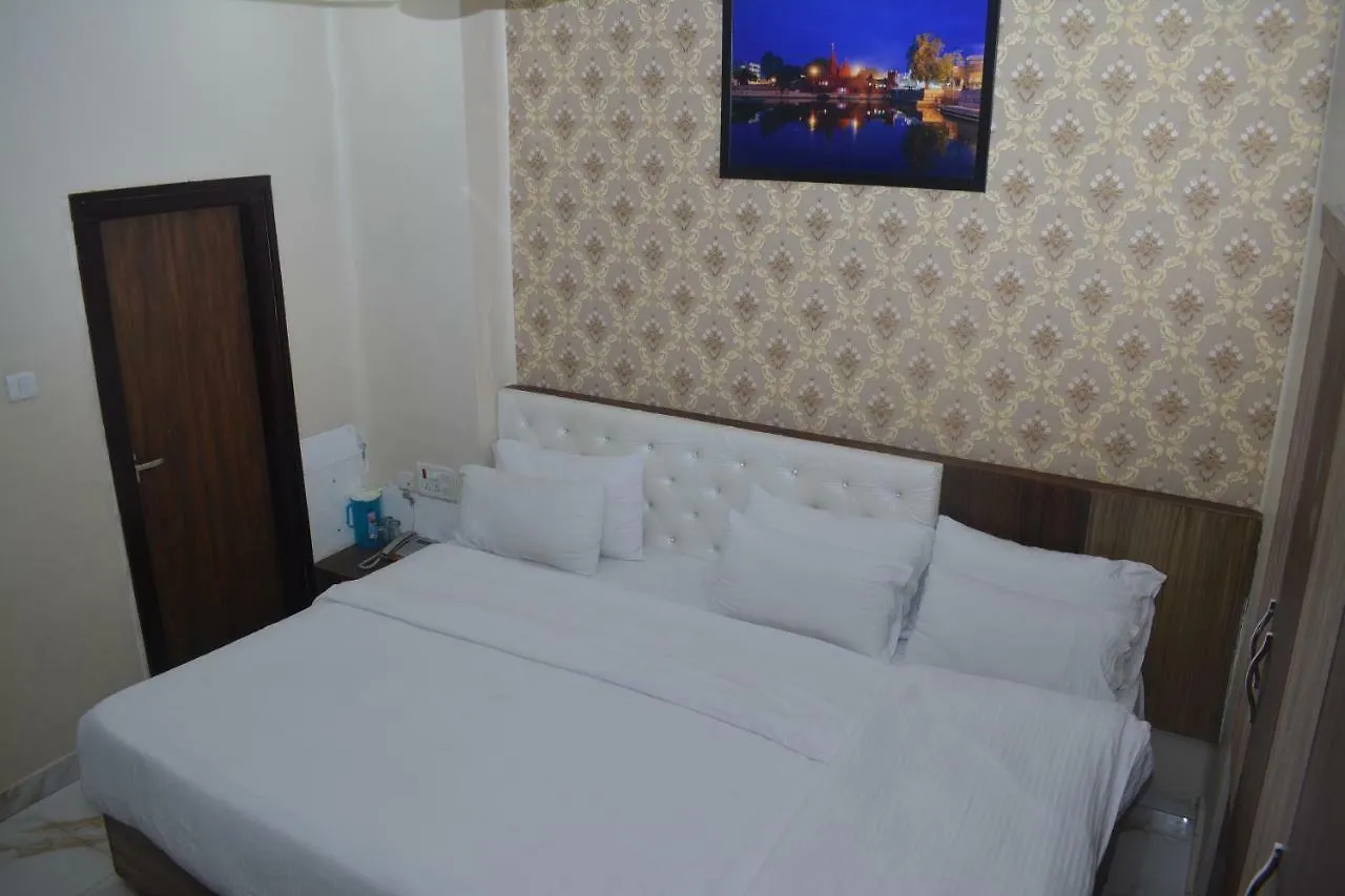 Hotel Tamilnadu Kashi Varanasi 2*,